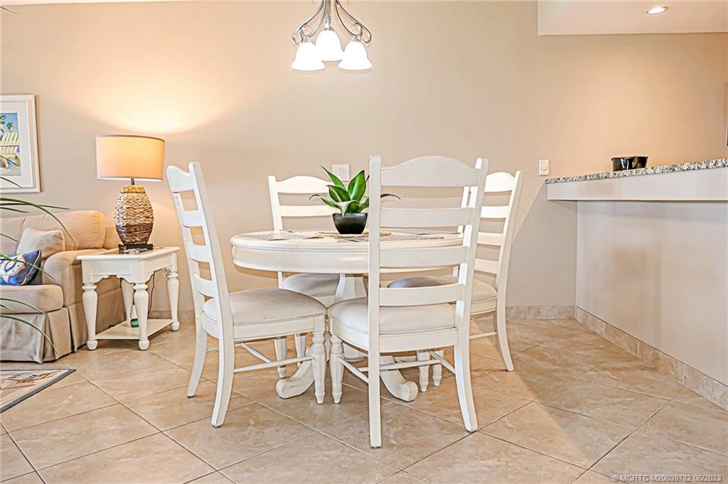 379 NE Tradewind Lane 1208