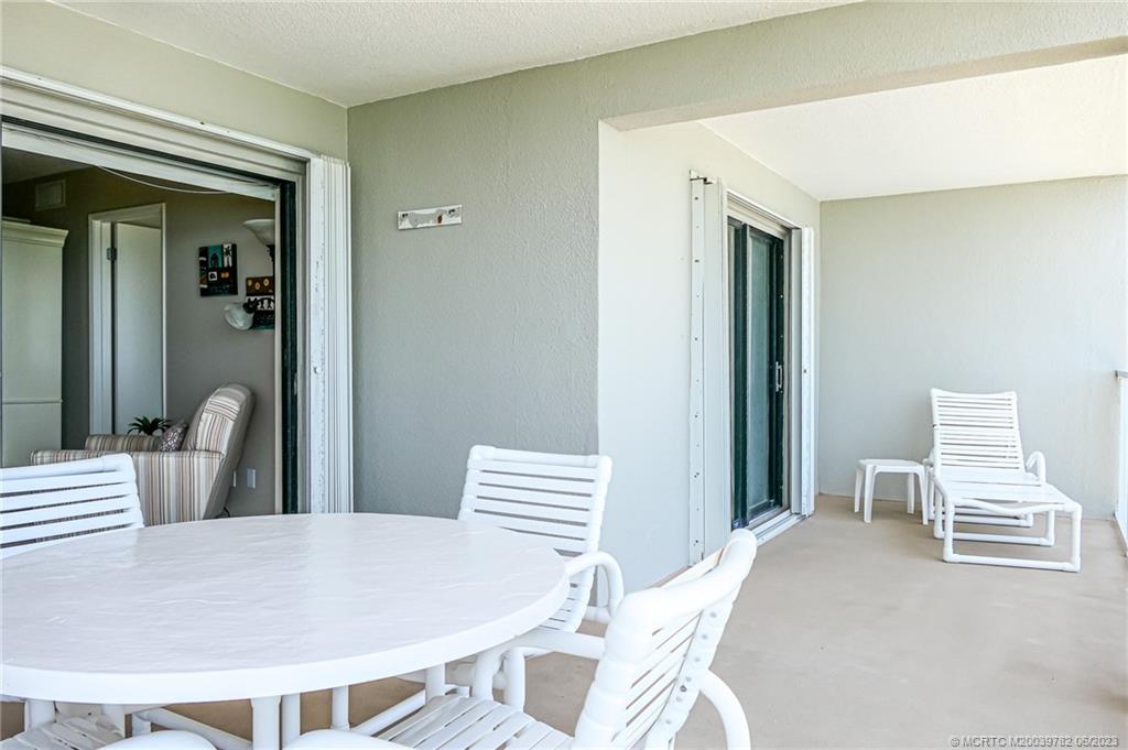 379 NE Tradewind Lane 1208