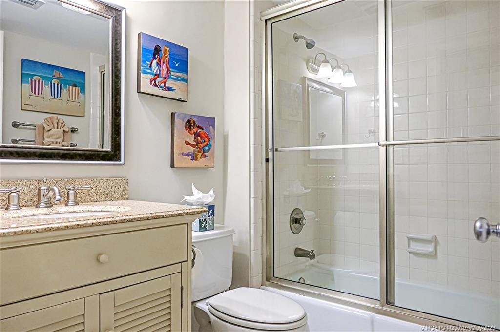 379 NE Tradewind Lane 1208