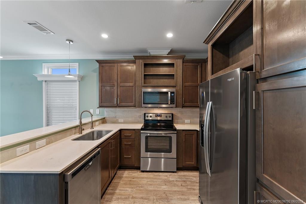 215 NE Coastal Drive