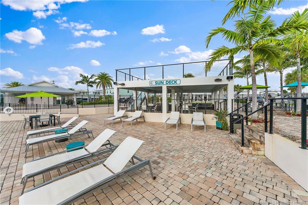 215 NE Coastal Drive