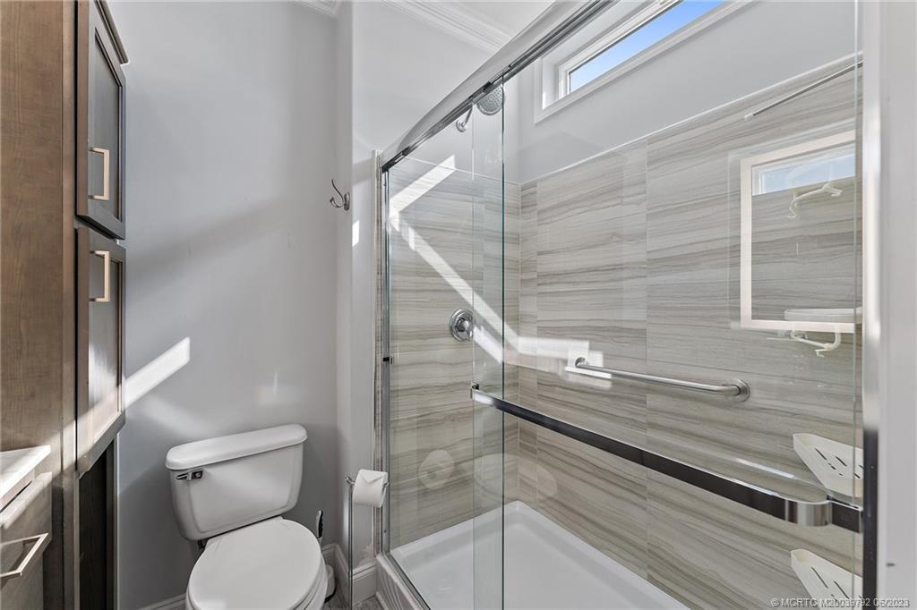 215 NE Coastal Drive