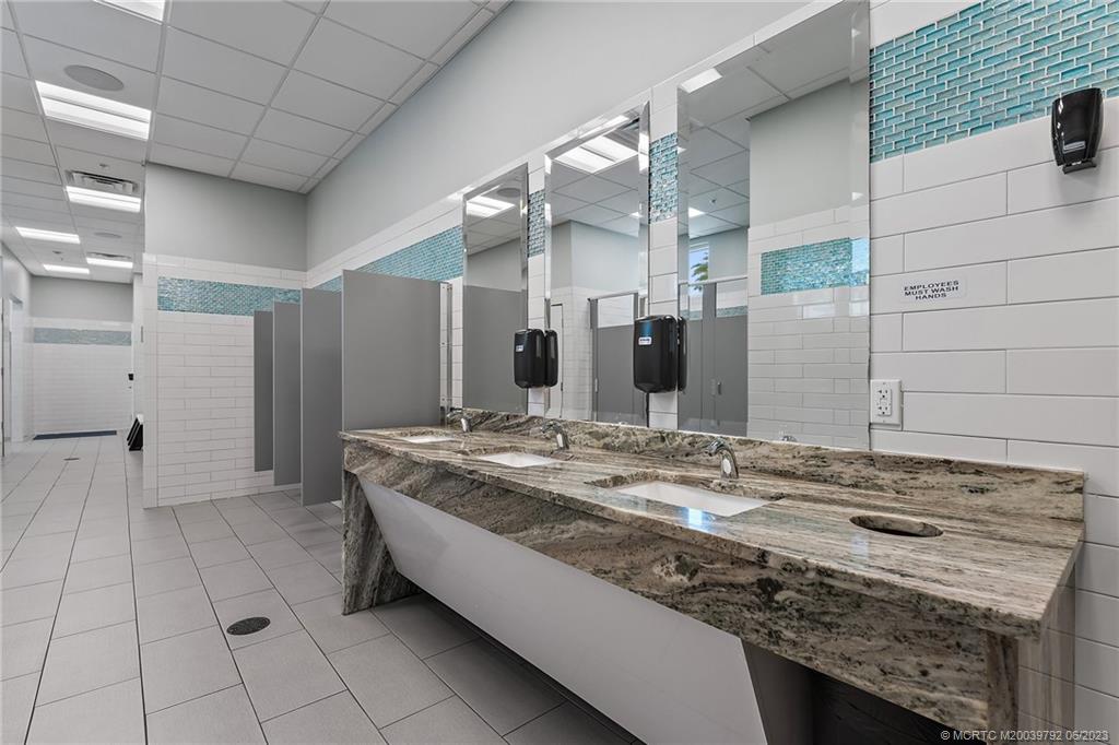 215 NE Coastal Drive