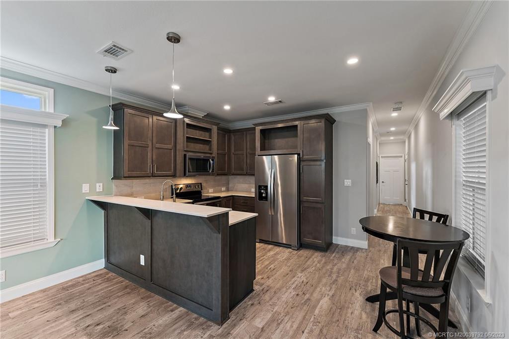 215 NE Coastal Drive