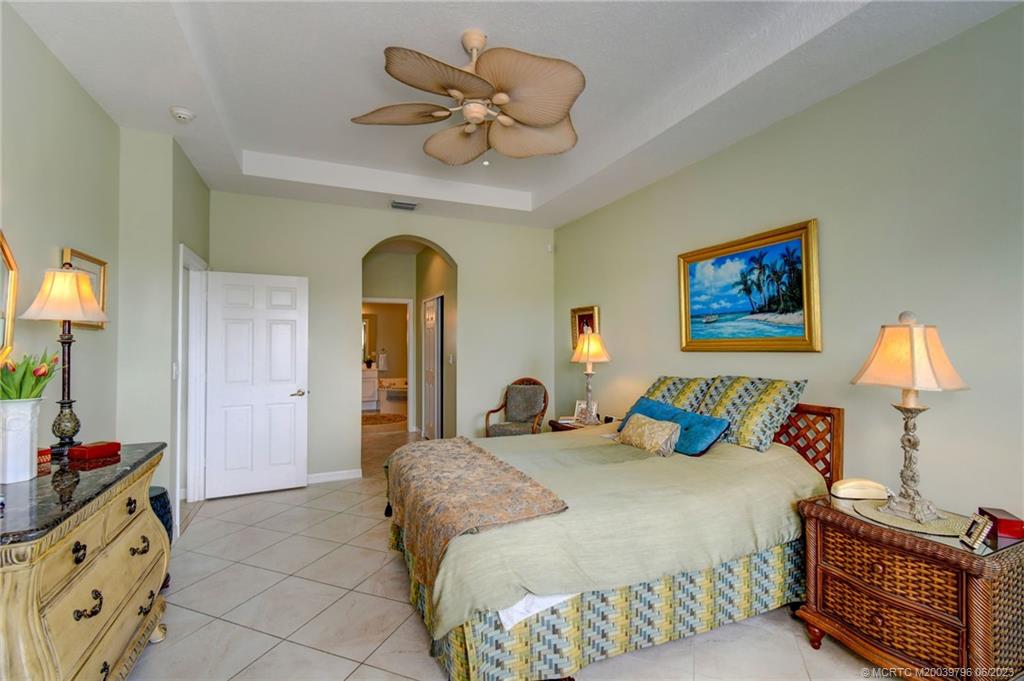 2763 SE Stonebriar Way