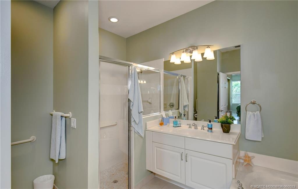 2763 SE Stonebriar Way