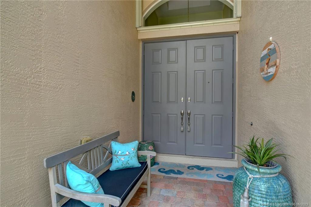 2763 SE Stonebriar Way