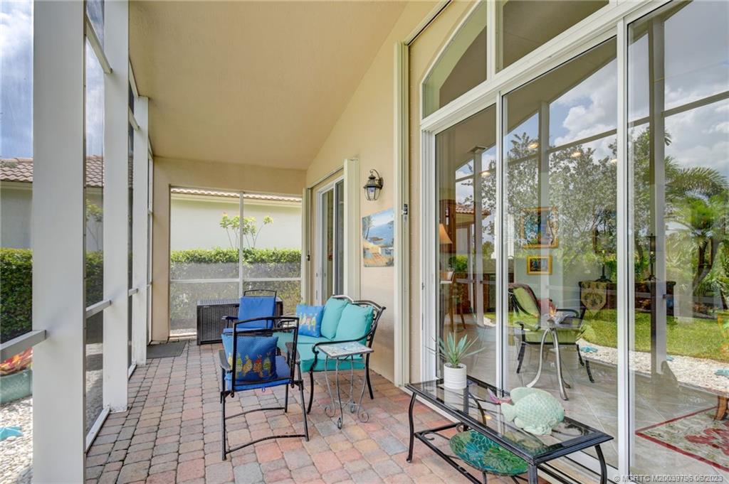 2763 SE Stonebriar Way