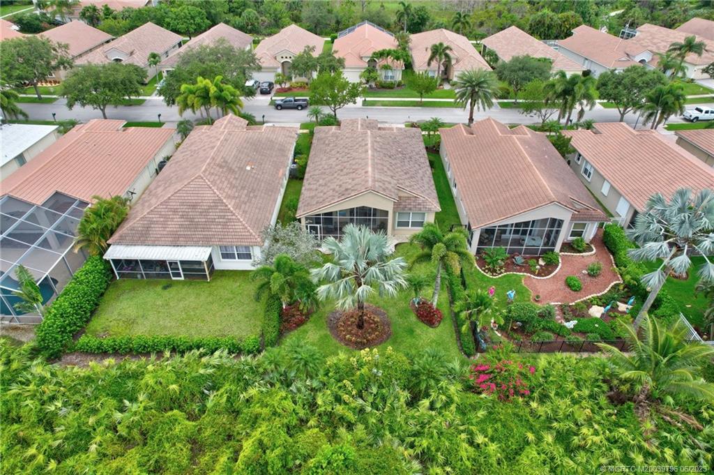 2763 SE Stonebriar Way