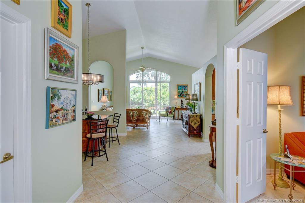 2763 SE Stonebriar Way