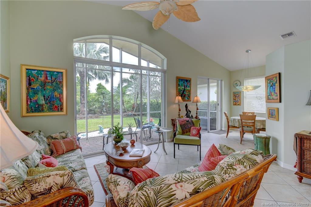 2763 SE Stonebriar Way