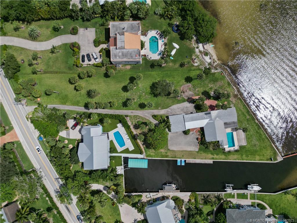 88 N Sewalls Point Road