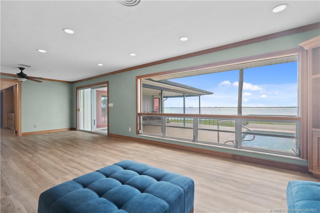 88 N Sewalls Point Road