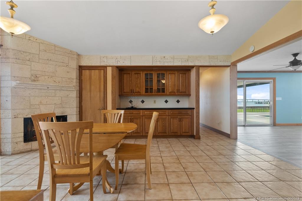 88 N Sewalls Point Road