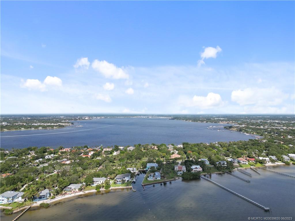 88 N Sewalls Point Road