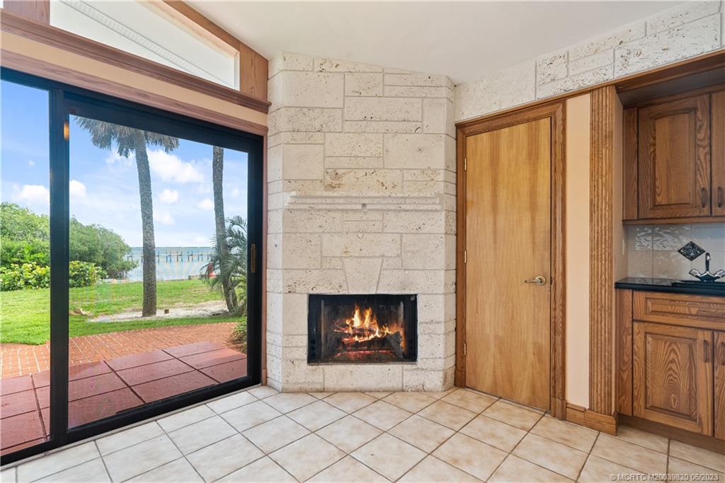 88 N Sewalls Point Road