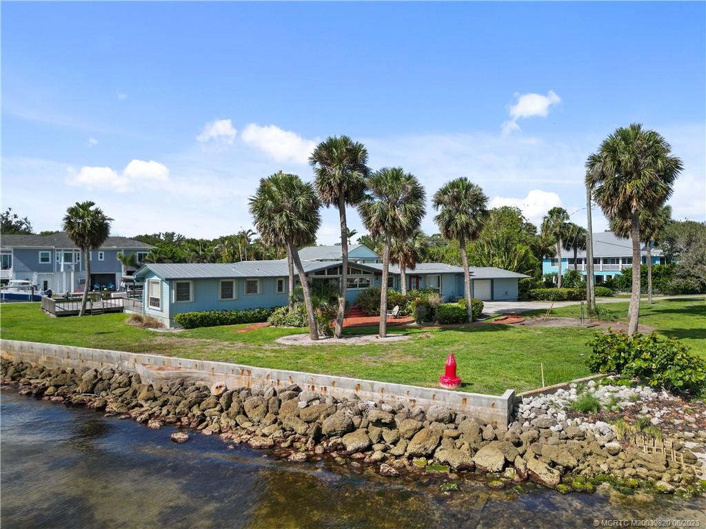 88 N Sewalls Point Road