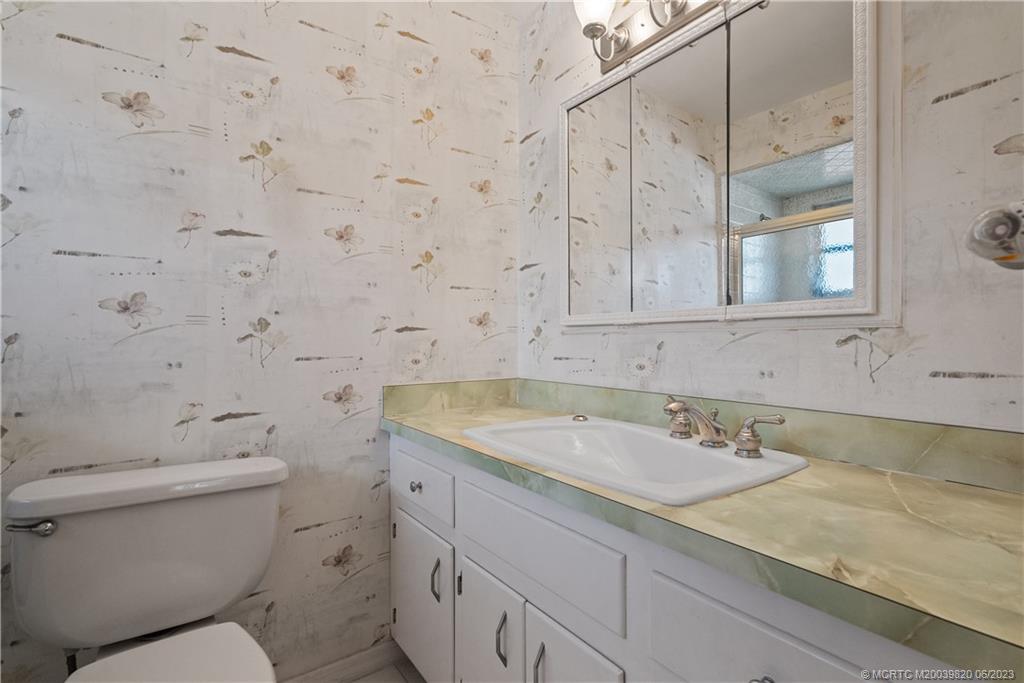 88 N Sewalls Point Road