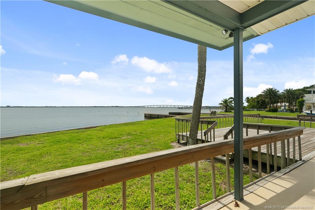 88 N Sewalls Point Road