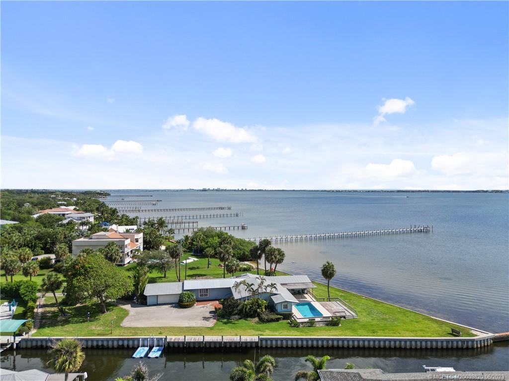 88 N Sewalls Point Road