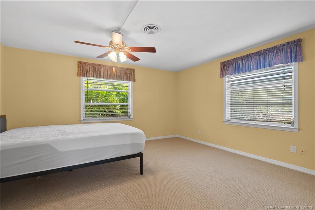 88 N Sewalls Point Road