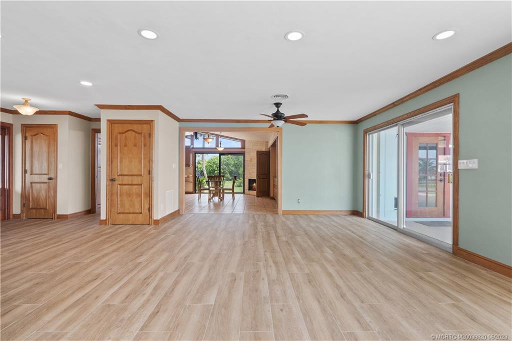 88 N Sewalls Point Road