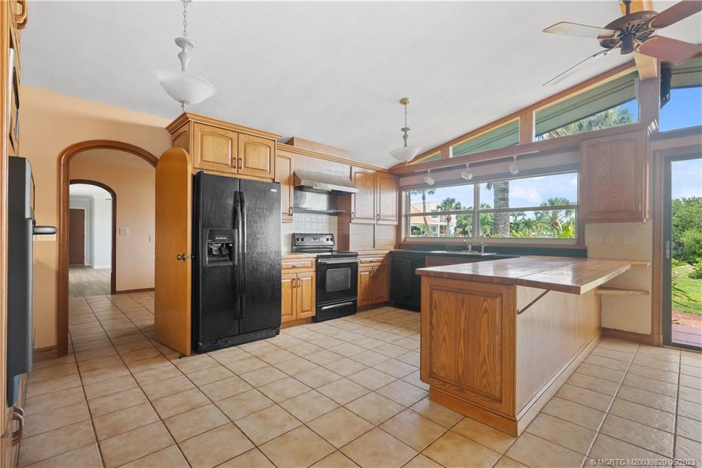 88 N Sewalls Point Road