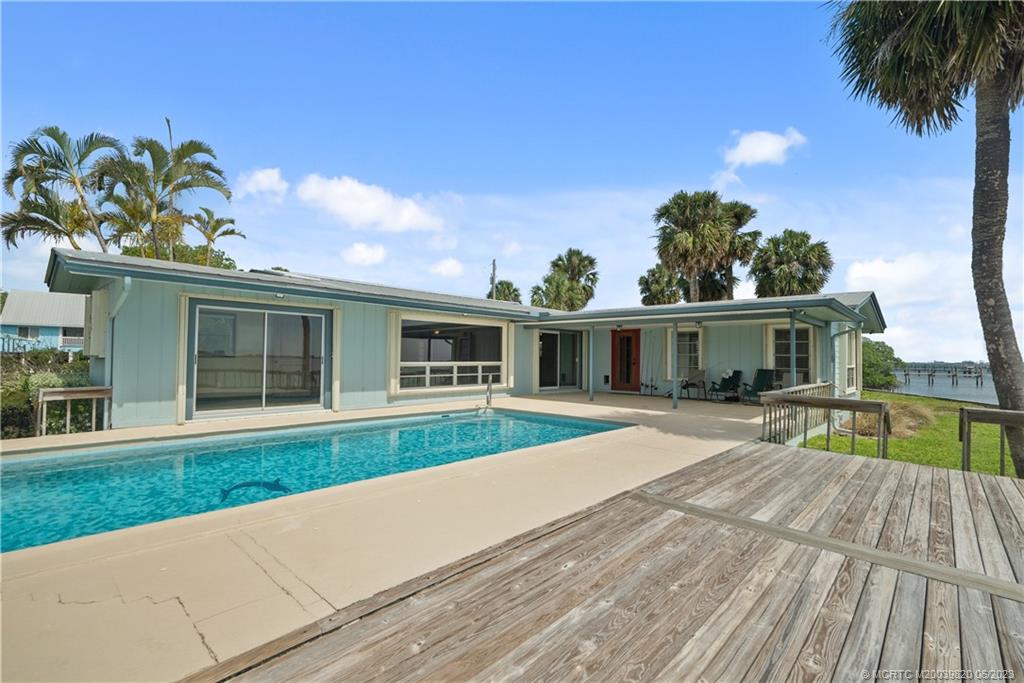 88 N Sewalls Point Road