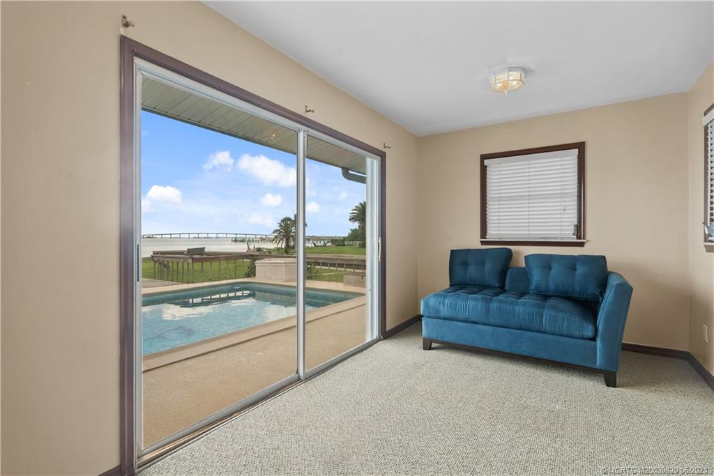 88 N Sewalls Point Road