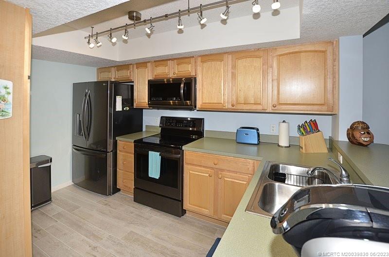 20 NE Plantation Road 302