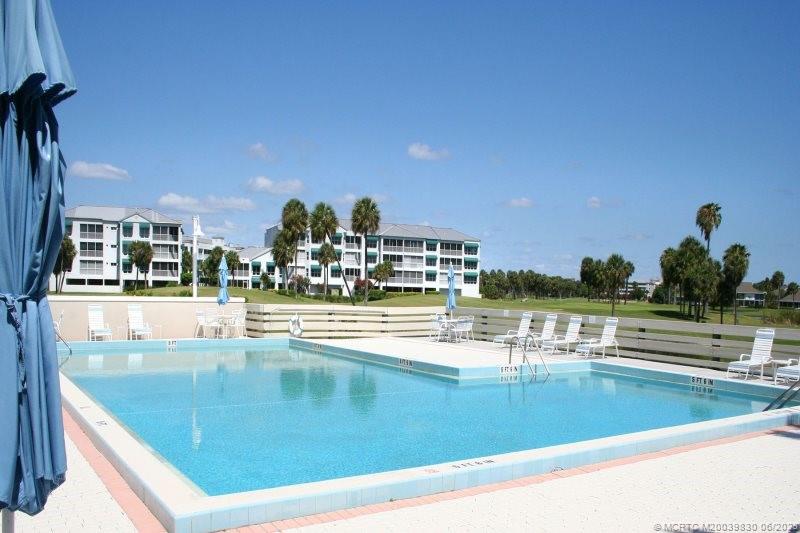 20 NE Plantation Road 302