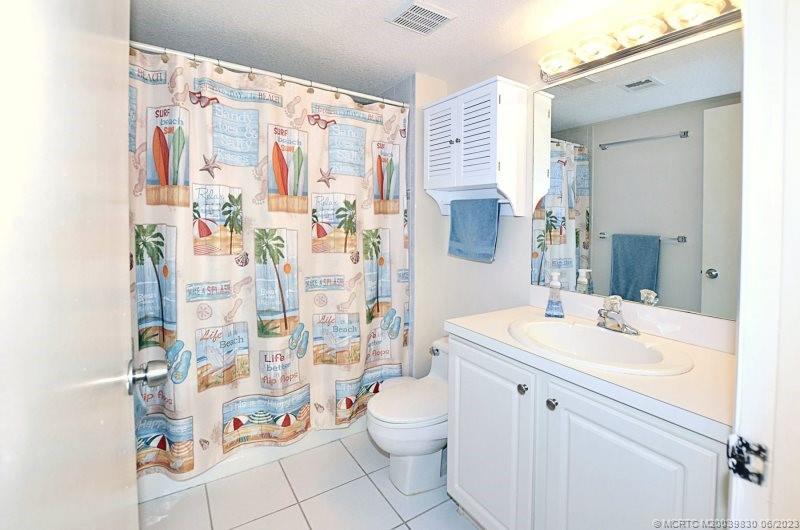 20 NE Plantation Road 302