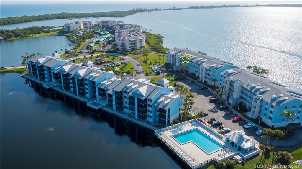 20 NE Plantation Road 302