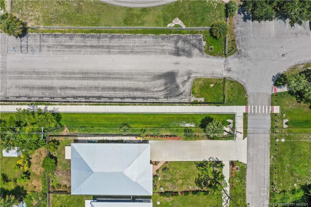 4786 SE Horizon Avenue