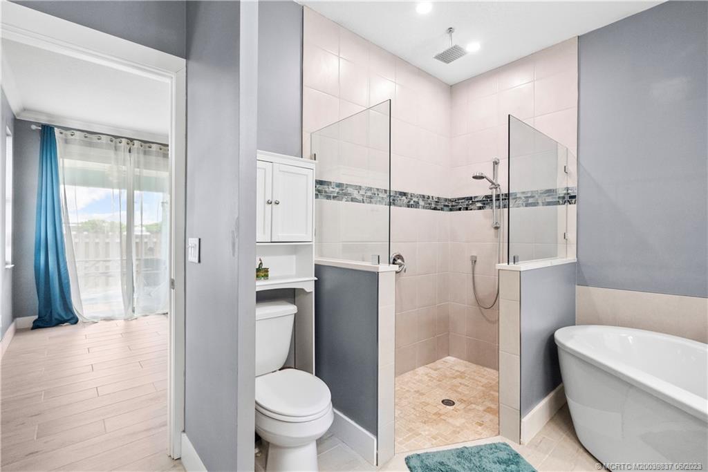 4786 SE Horizon Avenue