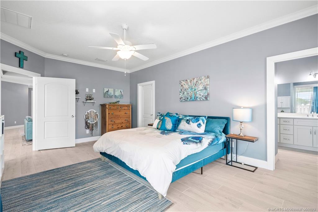 4786 SE Horizon Avenue