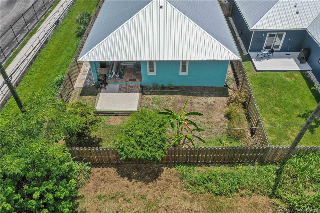 4786 SE Horizon Avenue