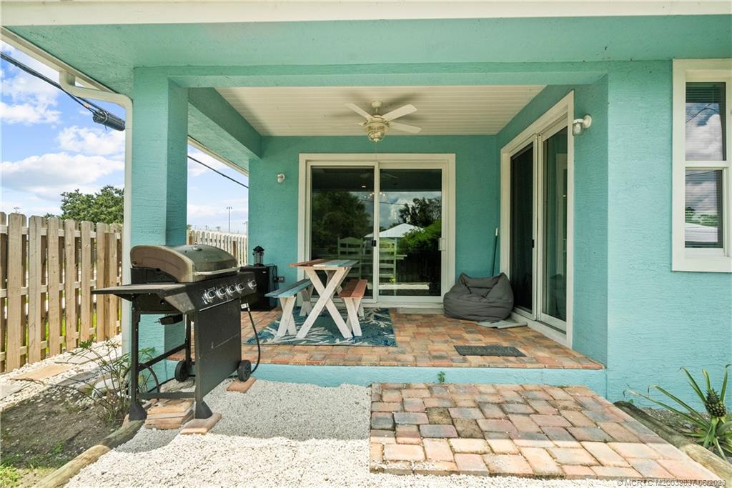 4786 SE Horizon Avenue