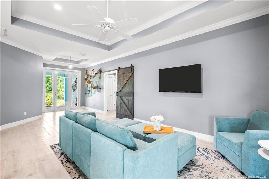 4786 SE Horizon Avenue