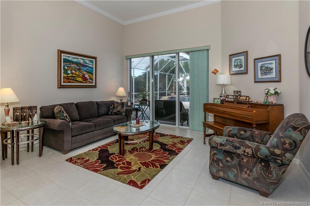 2277 SW Dove Canyon Way