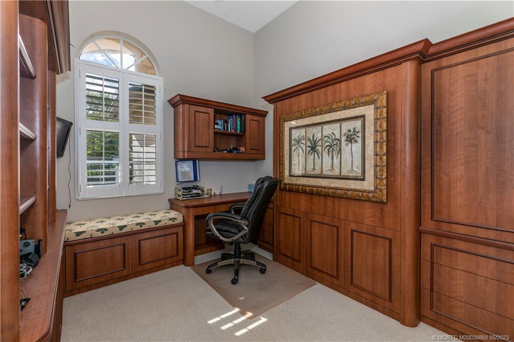 2277 SW Dove Canyon Way