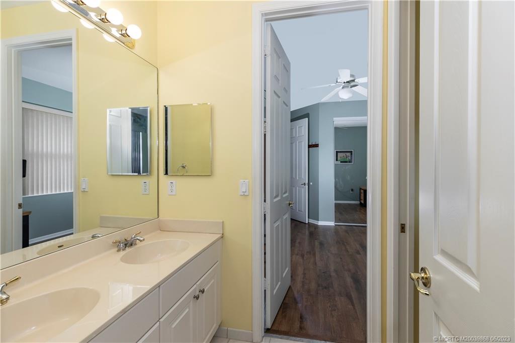 2277 SW Dove Canyon Way