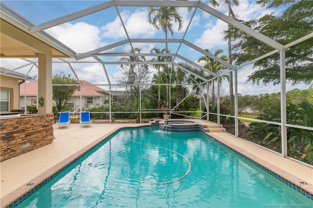 2277 SW Dove Canyon Way