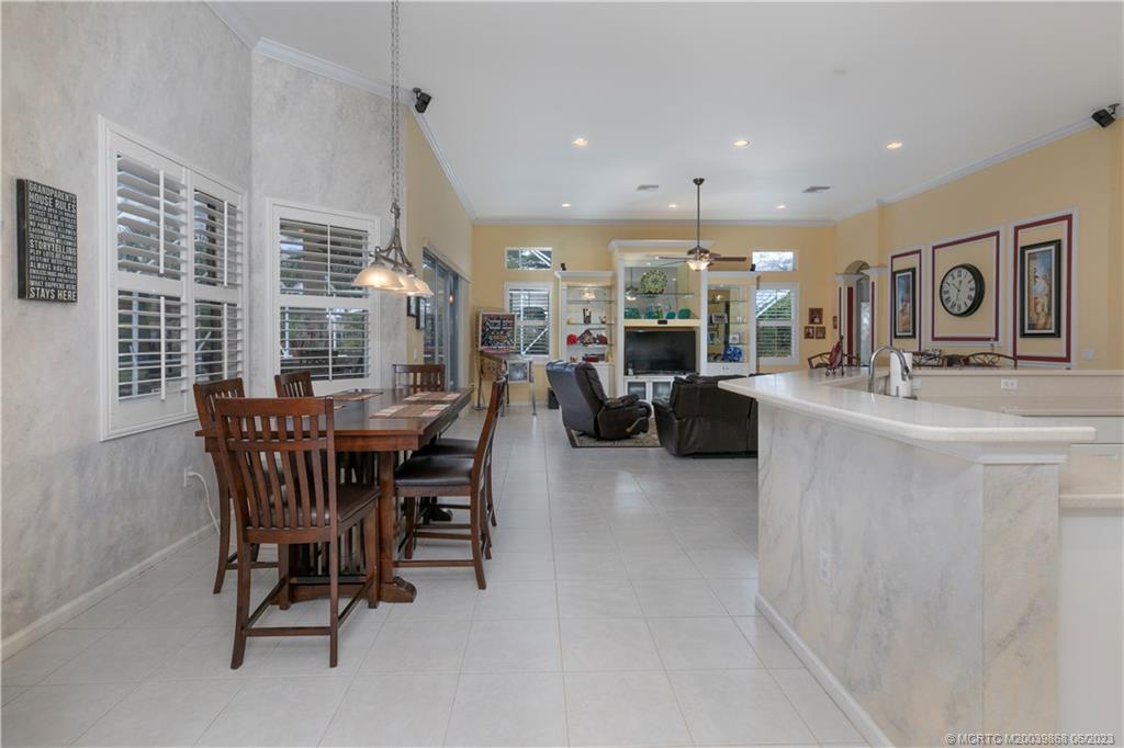 2277 SW Dove Canyon Way