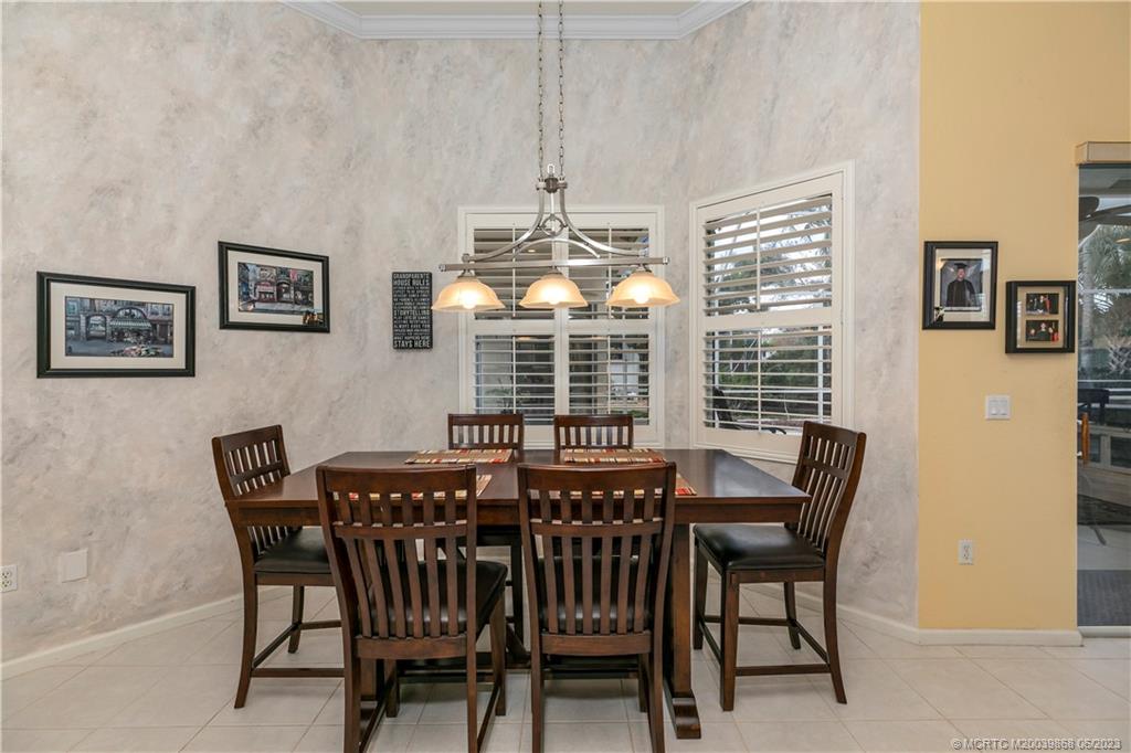 2277 SW Dove Canyon Way