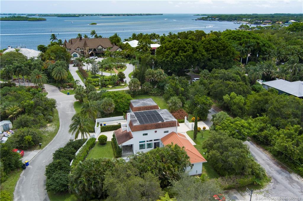 4203 SE Honey Hill Lane