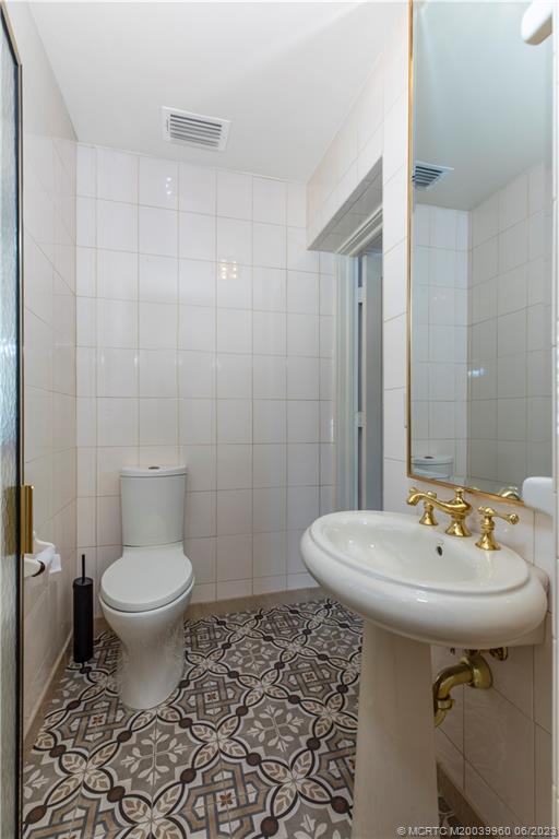 4203 SE Honey Hill Lane