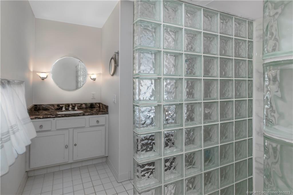 4203 SE Honey Hill Lane