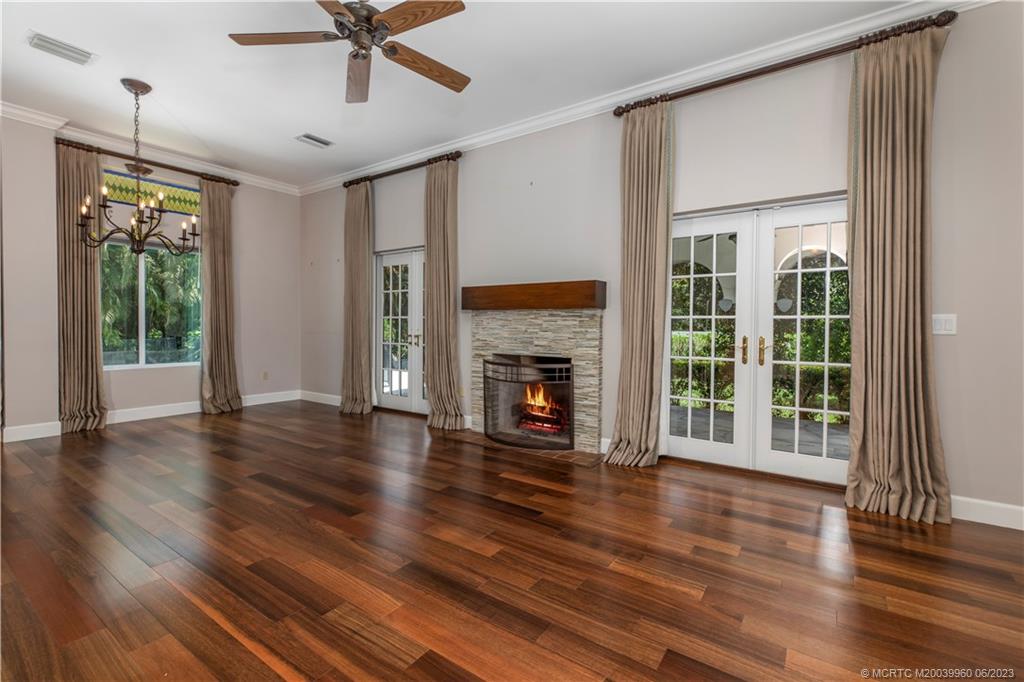 4203 SE Honey Hill Lane