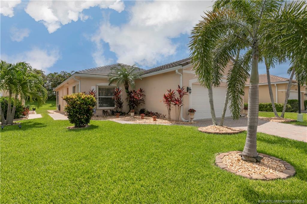 594 SW Indian Key Drive